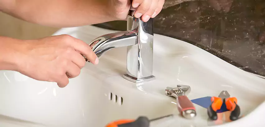 Bathtub Faucet Replacement in Spring Valley